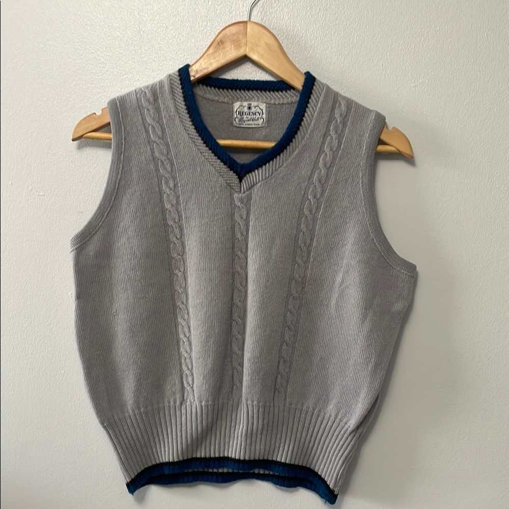 Gray Cable Knit Men's Sweater Vest